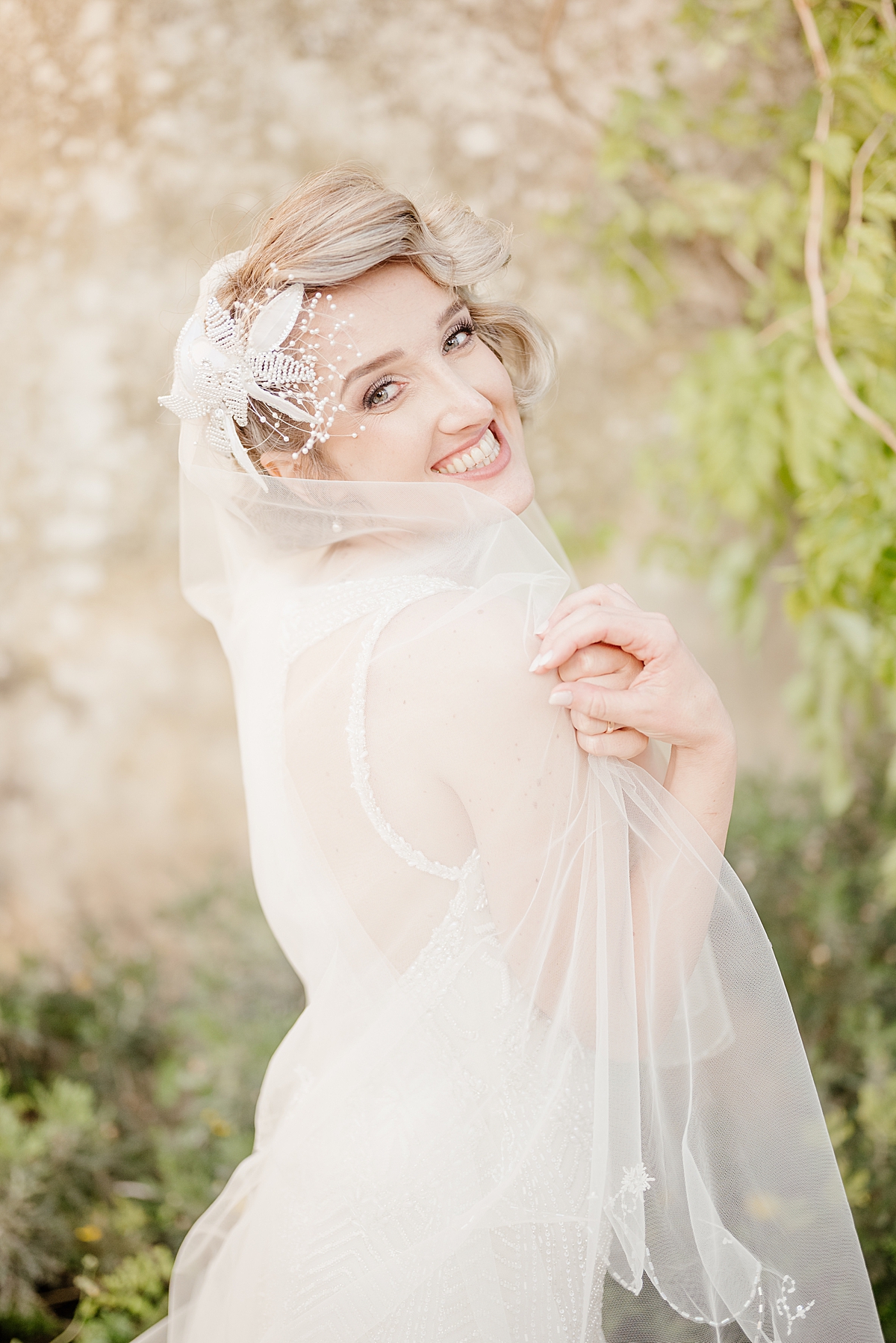 fotografo matrimonio Abruzzo Teramo matrimonio in Italia abito da sposa preparativi velo scarpe sposa acconciatura