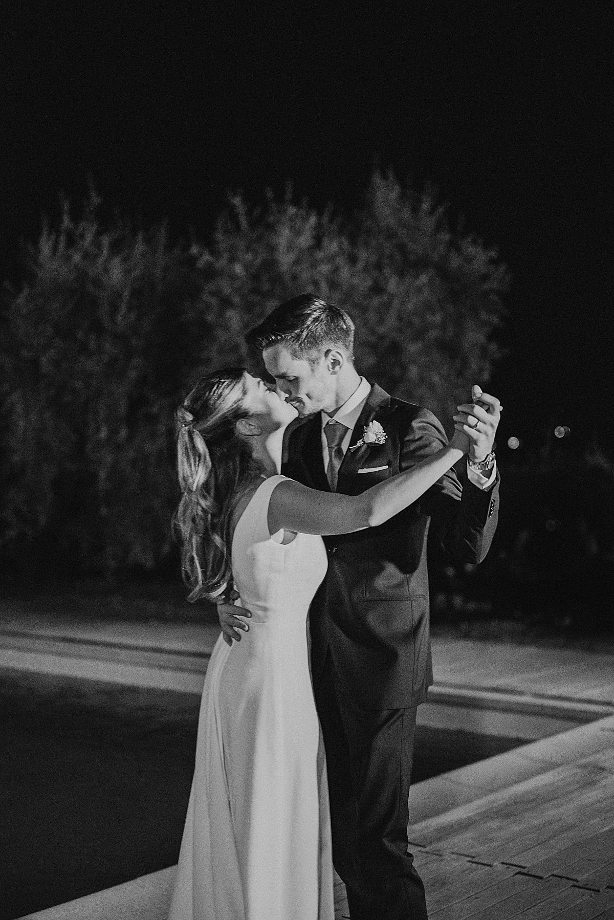 fotografo di matrimoni toscana la mandriola ballo sposi