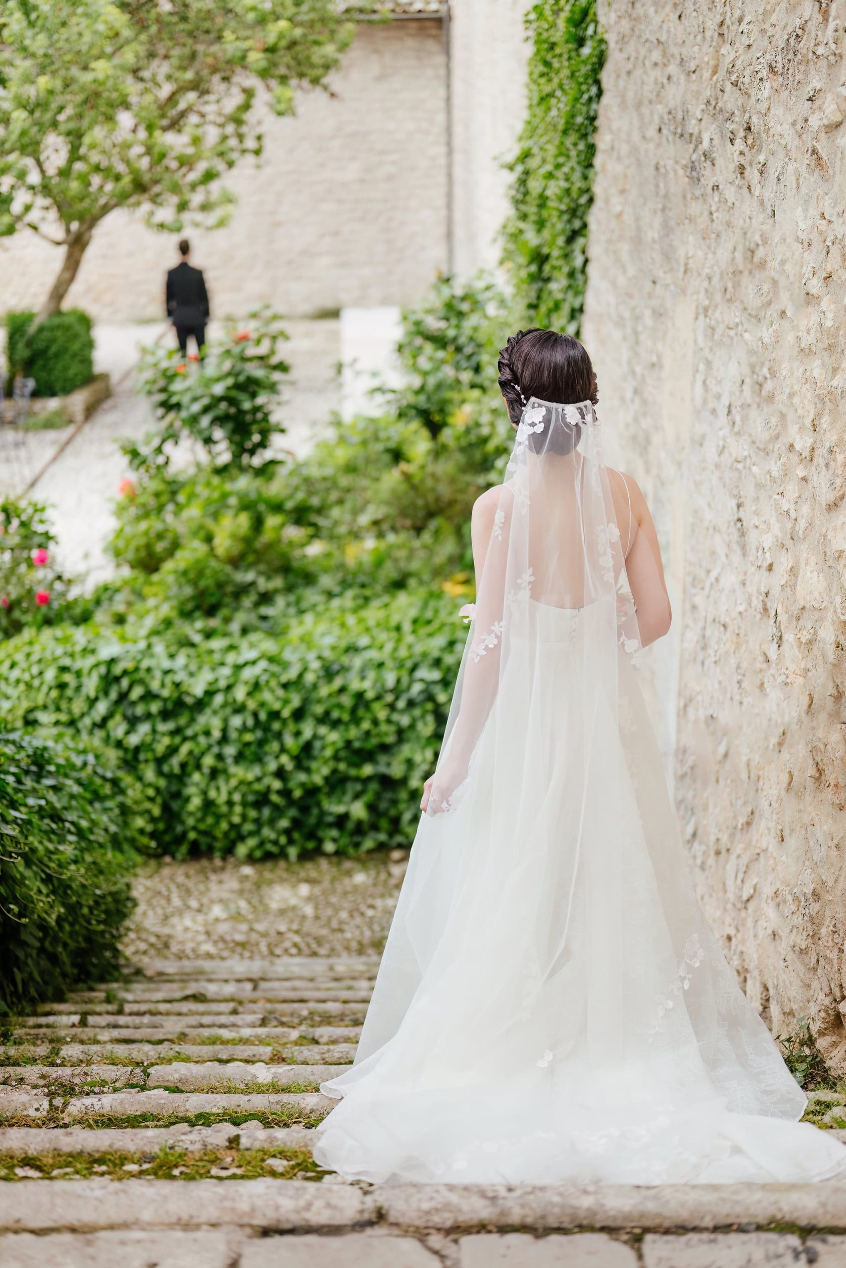 sposa-first-look-destination-wedding-fotografo-matrimonio-monastero-fortezza-santo-spirito-abruzzo